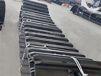 Liebherr HS8130HD Crane Undercarriage Parts Supplier